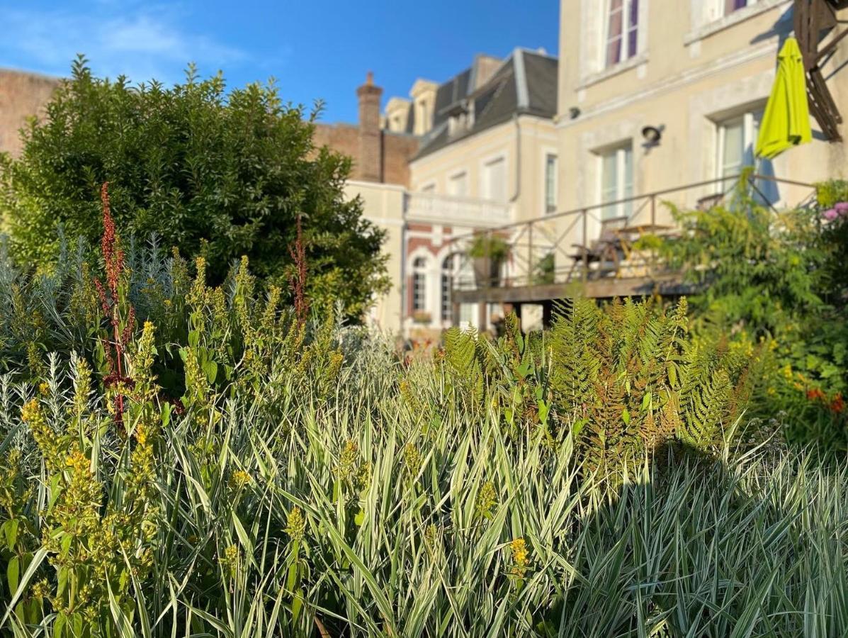 Bed and Breakfast Au Jardin Des Deux Ponts Abbeville Exteriér fotografie