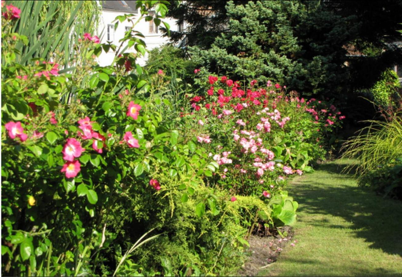 Bed and Breakfast Au Jardin Des Deux Ponts Abbeville Exteriér fotografie